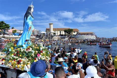 Festa do Iemanjá 2019: Uma Celebração Religiosa Afro-Brasileira e um Marco da Diversidade Cultural no Século XXI